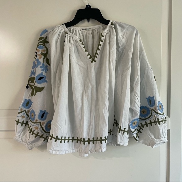 Roller Rabbit white top floral embroidery  30723. - Picture 1 of 6